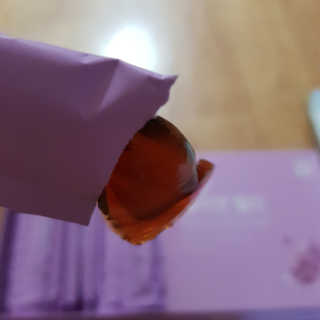 네츄럴굿띵스 태반 콜라겐 젤리 15포 — 5점을 준 리뷰어가 2018년 12월 올린 사용 사진