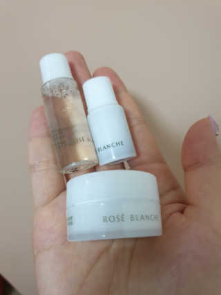 ROSE BLANCHE 로제블랑쉐 인텐시브 수딩 세럼 — 4점을 준 리뷰어가 2019년 7월 올린 사용 사진