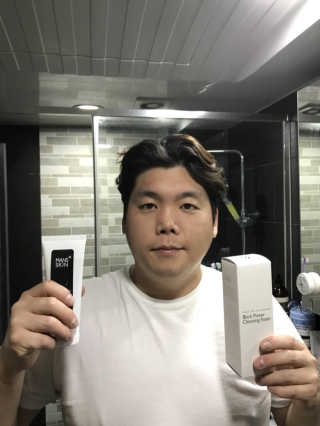 맨즈스킨 블랙파워 클렌징폼 — 5점을 준 리뷰어가 2017년 11월 올린 사용 사진