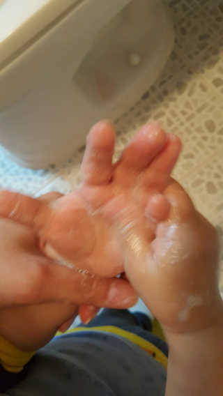 바스앤필 아이엠솝 카카오 닙스 — 5점을 준 리뷰어가 2017년 4월 올린 사용 사진