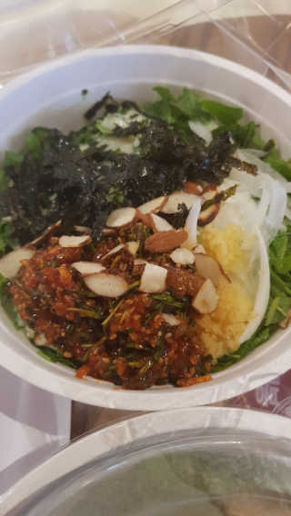 비비다; 낙지 [비비다;낙지 현백 판교점] 낙지 비빔밥 4개 中 택2 — 3점을 준 리뷰어가 2018년 8월 올린 사용 사진