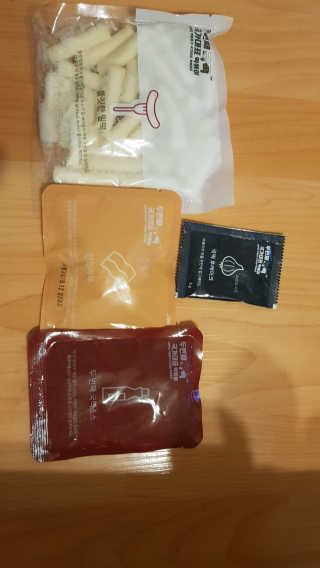 두번째 국떡 국가대표 떡볶이 1팩 + 영미칩 2봉 증정 — 4점을 준 리뷰어가 2019년 2월 올린 사용 사진