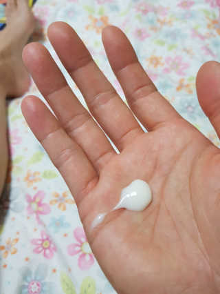 비욘드 딥 모이스처 시그니처   바디 에멀전 — 5점을 준 리뷰어가 2019년 6월 올린 사용 사진