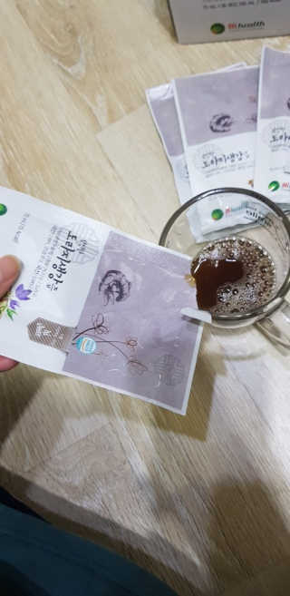 [하이헬스] 환절기에 좋은 참진한 도라지생강즙 30포 — 5점을 준 리뷰어가 2019년 11월 올린 사용 사진
