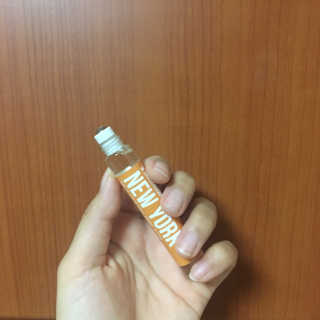 더블유드레스룸 롤 온 퍼퓸EDT 10ml — 4.33점을 준 리뷰어가 2018년 10월 올린 사용 사진