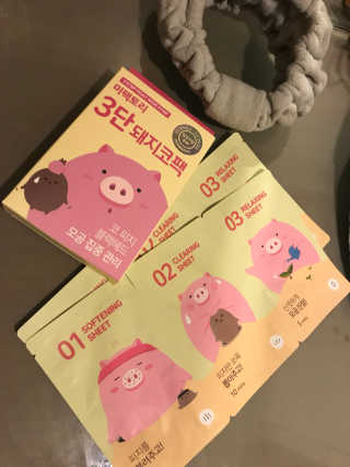 미팩토리 3단 돼지코팩 3매입 X 2 — 5점을 준 리뷰어가 2018년 3월 올린 사용 사진