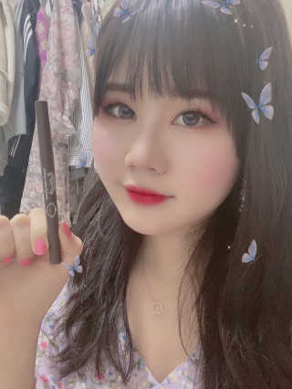 니코피 퍼펙트 엣지 아이라이너 — 5점을 준 리뷰어가 2020년 3월 올린 사용 사진