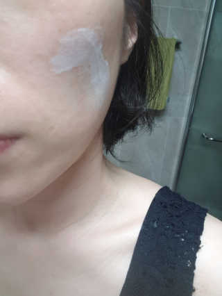 보나쥬르 멜팅 글로우 카밍 크림 50ml — 4.5점을 준 리뷰어가 2020년 1월 올린 사용 사진