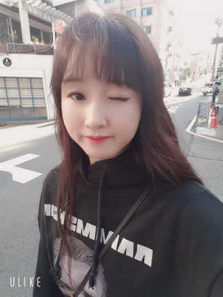피카소 속눈썹 접착제 2종 + 아이미속눈썹 2종 — 4점을 준 리뷰어가 2019년 10월 올린 사용 사진