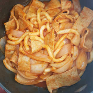 잠실맛집,홍코너떡볶이가우리집에[옛날맛,짜장맛옵션] — 4점을 준 리뷰어가 2019년 12월 올린 사용 사진