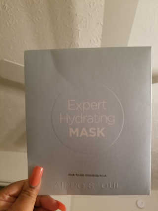 아이뽀 모든 피부 타입을위한 AIPPO Expert Hydrating Mask — 5점을 준 리뷰어가 2018년 3월 올린 사용 사진