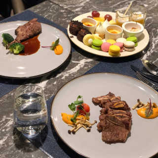 뷔페G [뷔페 G 글래드호텔 강남코엑스센터점] 2인 식사권 — 3.83점을 준 리뷰어가 2018년 11월 올린 사용 사진