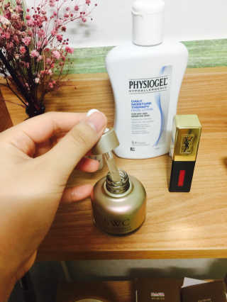 에스더블유씨 SWC 볼륨에너지 리프팅 솔루션 — 4.5점을 준 리뷰어가 2017년 1월 올린 사용 사진