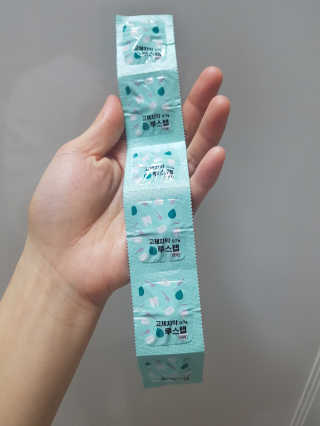 솔테라피 씹는 고체치약 투스탭 스파클레몬 6정 x 5박스 — 5점을 준 리뷰어가 2019년 5월 올린 사용 사진