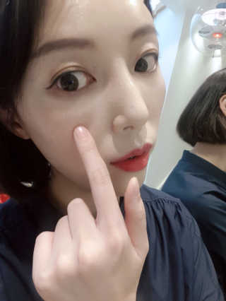 뽀빠파리레인프루프롱래스팅쿠션 21호 내추럴아이보리 — 4점을 준 리뷰어가 2019년 8월 올린 사용 사진