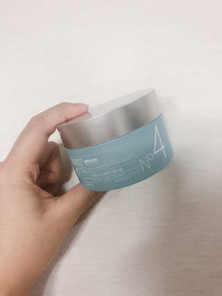 아크웰 아쿠아 클리니티 수분크림 — 3.67점을 준 리뷰어가 2018년 10월 올린 사용 사진