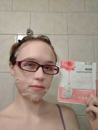 SNP Supercharged Mask_Rose Centifoli Flower — 4.5점을 준 리뷰어가 2019년 1월 올린 사용 사진