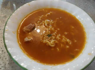 라면 그대로가 제일 맛있는 더엄마라면 — 5점을 준 리뷰어가 2019년 7월 올린 사용 사진