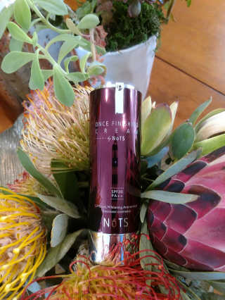 낫츠 NoTS ​​Once Finishing Cream SPF 30 PA ++ — 5점을 준 리뷰어가 2018년 4월 올린 사용 사진