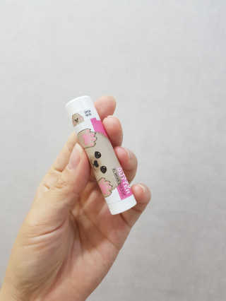 더블리스풀독 샤이니 포우 버터 0.15oz [천연 발바닥 보호제] — 4.33점을 준 리뷰어가 2018년 7월 올린 사용 사진