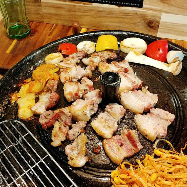 [화덕고깃간 마곡발산점] 화덕삼겹살2인분 리뷰 사진