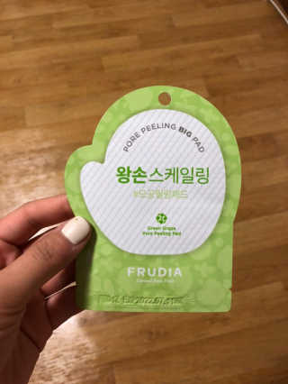 [후르디아] 청포도 매끈약산성 필링 패드_50매 세트 — 5점을 준 리뷰어가 2019년 9월 올린 사용 사진