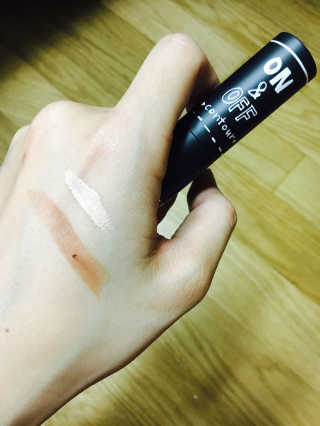아바마트 온 앤 오프 듀얼 컨투어 스틱 — 3.5점을 준 리뷰어가 2017년 3월 올린 사용 사진