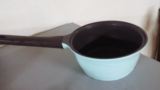 도루코 마이셰프 베이직 민트 냄비 편수 18cm — 3.5점을 준 리뷰어가 2016년 9월 올린 사용 사진