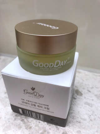 GoodDay Skincare GoodDay 강황 크림 — 3.5점을 준 리뷰어가 2019년 8월 올린 사용 사진