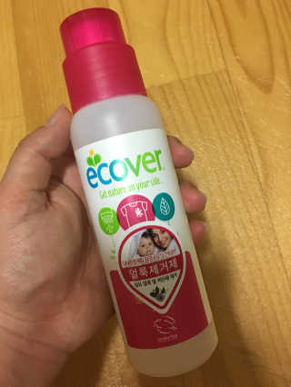 에코버 친환경 얼룩제거제 — 4점을 준 리뷰어가 2018년 8월 올린 사용 사진