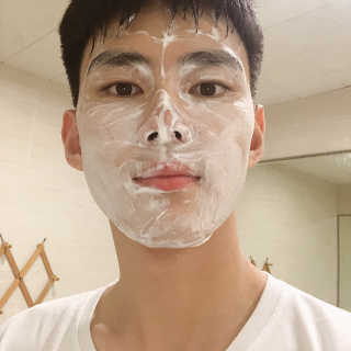 페어아크네 크리미폼 페어아크네 크리미 폼 — 5점을 준 리뷰어가 2019년 10월 올린 사용 사진