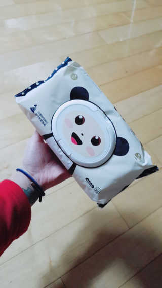 달곰이 물티슈 — 5점을 준 리뷰어가 2017년 11월 올린 사용 사진