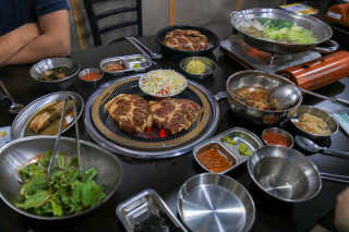 [두툼갈비] 두툼갈비 2인분 + 매콤치즈버섯 set — 3.67점을 준 리뷰어가 2018년 9월 올린 사용 사진