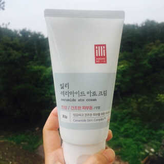 일리윤 세라마이드 아토 집중 크림 — 4.5점을 준 리뷰어가 2017년 6월 올린 사용 사진