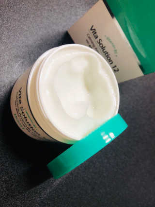 지고트 비타솔루션12 카밍 앰플 크림 100ml — 5점을 준 리뷰어가 2019년 6월 올린 사용 사진