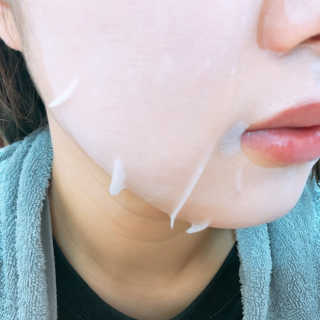 수이스킨 스위스킨-에센스 드레싱 마스크 모이스처 블루 — 3.83점을 준 리뷰어가 2018년 11월 올린 사용 사진