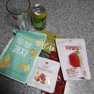 [맘마레시피] 육퇴 후 맥주는 진리, 육퇴간식박스 — 4점을 준 리뷰어가 2019년 11월 올린 사용 사진