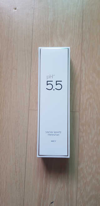 포므시 스노우화이트클렌징폼pH5.5 — 5점을 준 리뷰어가 2019년 8월 올린 사용 사진