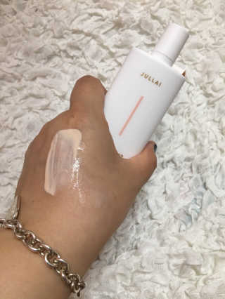 쥴라이Jullai 슈퍼 12 바운스 선 플루이드 SPF50+ PA++++ — 4.5점을 준 리뷰어가 2019년 7월 올린 사용 사진