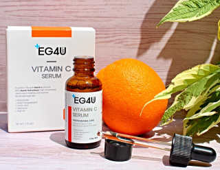 eg4u 이지포유 비타민 C 세럼 — 4.33점을 준 리뷰어가 2018년 8월 올린 사용 사진