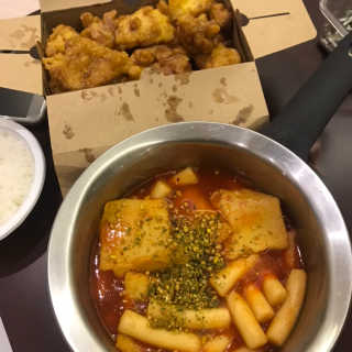 두번째 국떡 국가대표 떡볶이 1팩 + 영미칩 2봉 증정 — 5점을 준 리뷰어가 2019년 2월 올린 사용 사진