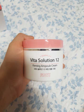 지고트 비타솔루션12 퍼밍 앰플 크림 100ml — 5점을 준 리뷰어가 2019년 7월 올린 사용 사진