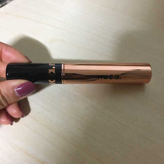누카 nuca fix-me long and curl mascara — 4.83점을 준 리뷰어가 2018년 5월 올린 사용 사진