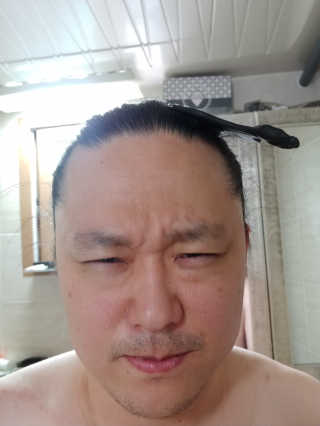 다슈코리아 다슈 클래식 타이거 레이지 수성 포마드 — 5점을 준 리뷰어가 2019년 5월 올린 사용 사진