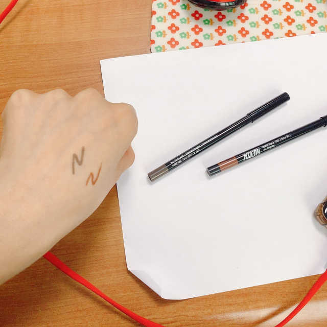 머지 더 퍼스트 젤 아이라이너 NEW 브라운 컬러 리뷰 사진