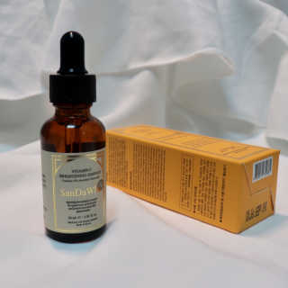 [스킨큐어] 산다화 비타민C 화이트닝 에센스 30ml — 5점을 준 리뷰어가 2019년 6월 올린 사용 사진