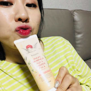 보타미안  엔젤모링가 아쿠아베리어 팩 — 3점을 준 리뷰어가 2018년 2월 올린 사용 사진
