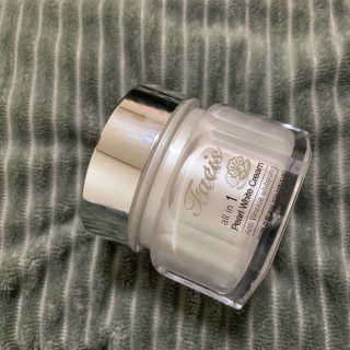 파시스 올인원 진주 화이트닝 크림 100ml — 4점을 준 리뷰어가 2019년 4월 올린 사용 사진