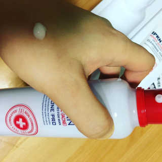 입큰뉴욕 입큰맨  파워 액티브 아크네 올인원 프로 — 2.5점을 준 리뷰어가 2020년 1월 올린 사용 사진