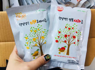 착즙하는 남자 햇살담은 명품 사과즙10포 배도라지즙 10포 — 4.67점을 준 리뷰어가 2018년 9월 올린 사용 사진
